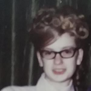 Meet your Posher, Lily